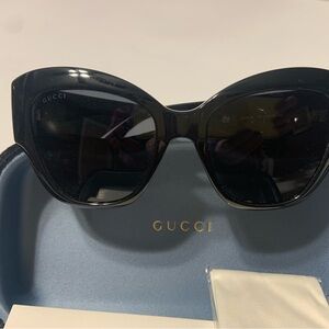 NWT Gucci Elegant‎ Black Women's Sunglasses